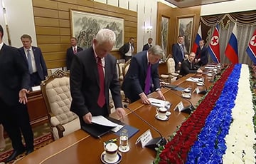 Видео: Корейский чиновник выгнал Лаврова и вошедших в зал раньше главы КНДР министров Путина