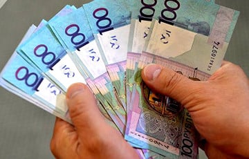 В экономике Беларуси — подозрительный скачок «лишних» денег