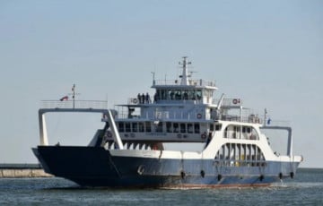 Украина поразила три из пяти автомобильных паромов на Керченской переправе