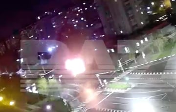 Появилось полное видео мощного взрыва в Белгороде