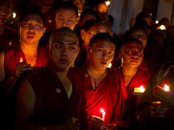 Еще два тибетца попытались устроить самосожжение