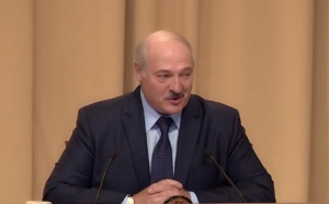 Лукашенко перенес коронавирус на ногах без всякой самоизоляции