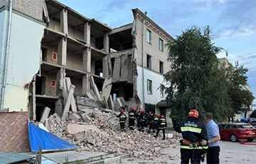 В Гомеле ищут людей под завалами обрушившегося здания РОВД