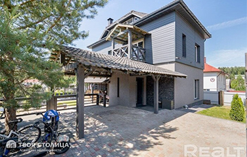 Рядом с «золотыми землями» возле Минска продается дом на 273 «квадрата»