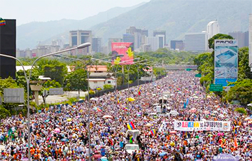 Народ Венесуэлы продолжает борьбу за свержение Мадуро