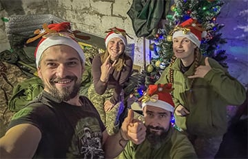 Украинская поэтесса-воин показала, как с побратимами встретила Новый год