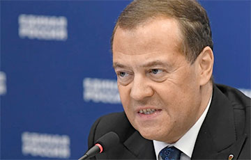 У Медведева случилась истерика из-за учений НАТО