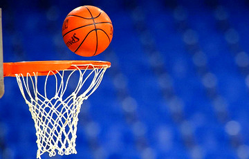 Международная федерация баскетбола отстранила беларусские команды от соревнований под эгидой организации
