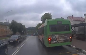 В Логойске столкнулись два автобуса