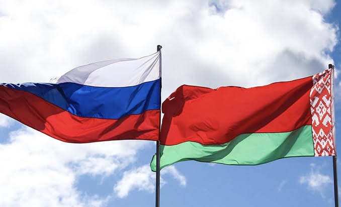 Захарова: Запад готовится к реваншу в стремлении оторвать Беларусь от Московии