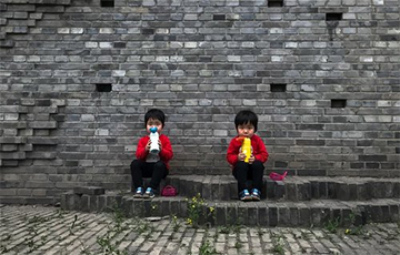 В Китае рекордно упала рождаемость впервые за 70 лет