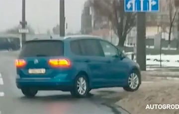 В Гродно водитель VW стал «учить» водителя автобуса