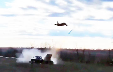 Войска РФ отстреляли пакет «Града» по своему же самолету