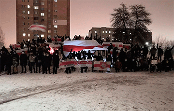 Жители Юго-Запада вышли поздравить белорусов с Рождеством