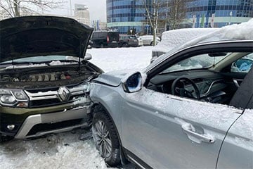 В Минске водителю легкового авто стало плохо во время движения
