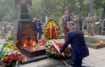 Президент Польши почтил память солдат УНР