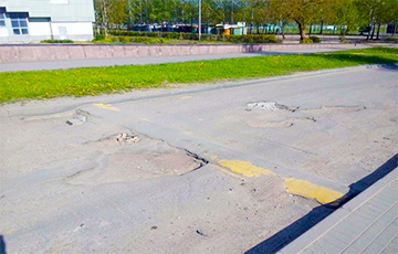 Фотофакт: Белорусские дороги, по которым ни пройти ни проехать