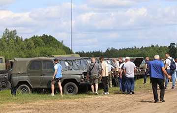 В Беларуси устроили ярмарку-распродажу военной техники