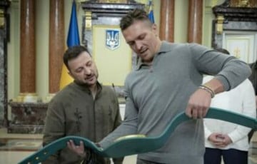 Усик встретился с Зеленским