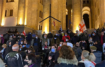 В Тбилиси оппозиция протестует против итогов выборов
