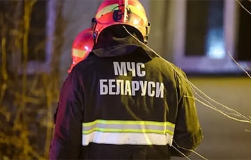 В Могилеве мужчина повис на балконе, спасаясь из полыхающей квартиры