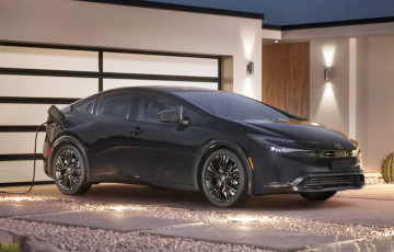 Toyota обновила Prius