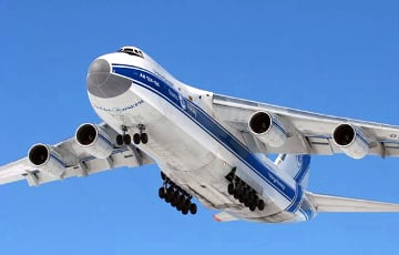 В Гомель прилетело еще два транспортных самолета Ан-124 ВКС РФ