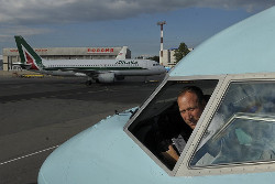 Российским авиакомпаниям разрешат нанимать белорусских пилотов