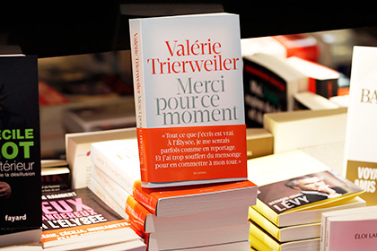 Книга Триервейлер о жизни с Олландом сделала ее богаче президента