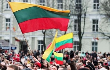 Эксперты сравнили «средний класс» в Беларуси и Литве