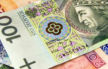 Средний уровень заработной платы в Польше продолжает расти