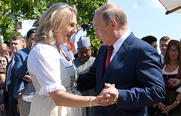 500 силовиков и €250 тысяч затрат: Путин опоздал на свадьбу главы МИД Австрии