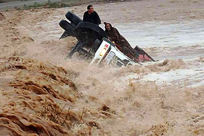Жертвами проливных дождей в Марокко стали 32 человека