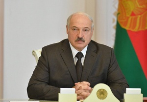 Лукашенко: коррупция затронула всю вертикаль в здравоохранении