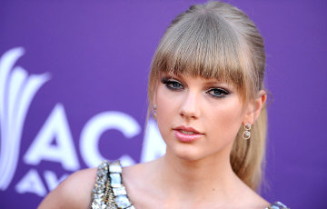 Тейлор Свифт возглавила рейтинг богатейших певиц по версии Forbes