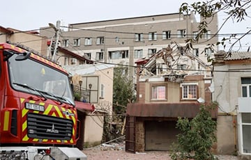 В Херсоне нанесли удар по отелю, где жили сотрудники ФСБ