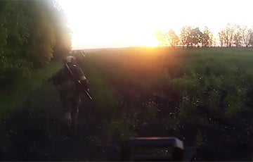 Украинские пограничники освобождают село в Харьковской области: видео боя