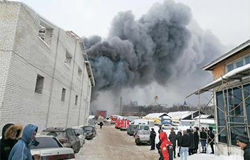 В Казани произошел крупный пожар