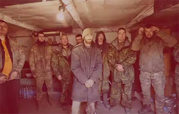 В Курской области украинские десантники взяли в плен сразу девятерых военных РФ