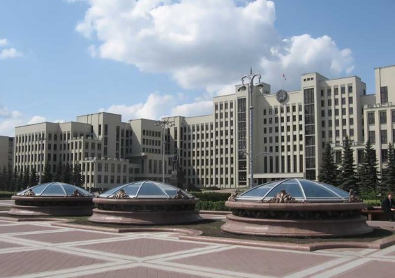 Андрей Елисеев: Белорусские власти вынуждены идти на некоторые реформы