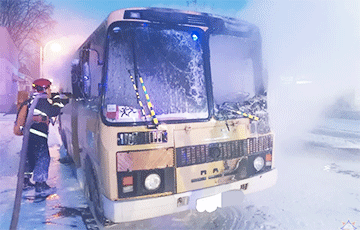 В Волковысском районе на ходу загорелся школьный автобус с детьми