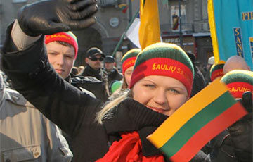 Опрос: Большинство жителей Литвы считают себя счастливыми