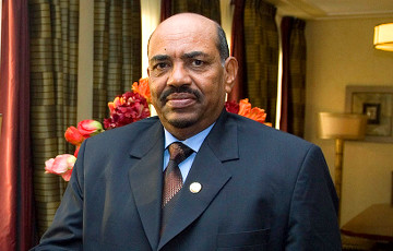 Экс-президент Судана получил 10 лет тюрьмы за коррупцию