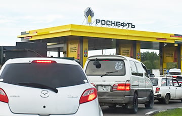В московитских регионах начали ограничивать продажу бензина