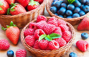 Сколько стоят ягоды в Минске, на Полесье и в Польше?