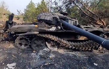 «Мотор валяется, баки разлетелись»: украинский «Пион» уничтожил танк оккупантов