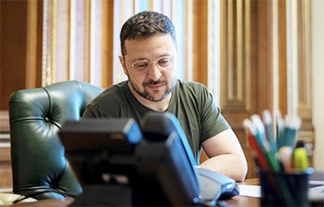 Зеленский провел первый телефонный разговор с Папой Львом XIV
