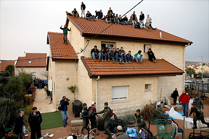 Израиль выселил девять семей с оккупированных территорий