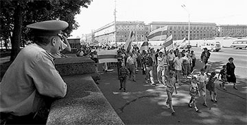 Как проходило первое оппозиционное празднование Дня независимости Беларуси