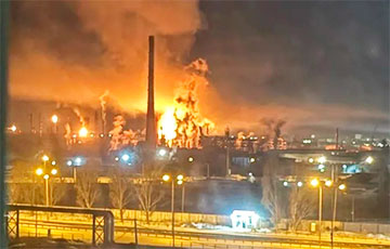 Нефтепереработка в Московии упала до 11-месячного минимума